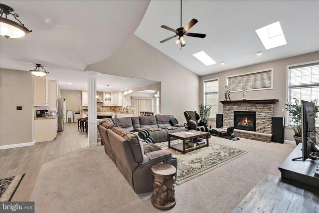 62 STELLA DR, Reading, PA 19608