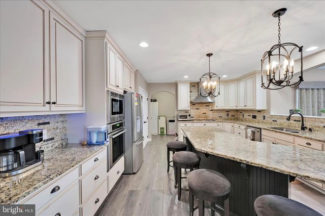 62 STELLA DR, Reading, PA 19608