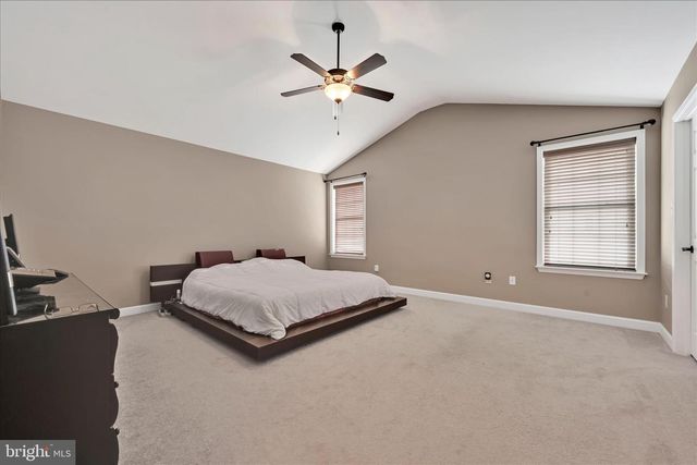 62 STELLA DR, Reading, PA 19608