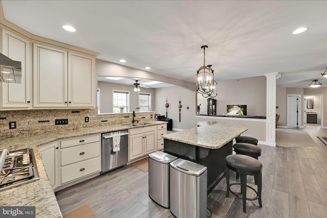 62 STELLA DR, Reading, PA 19608