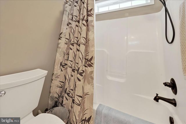 62 STELLA DR, Reading, PA 19608