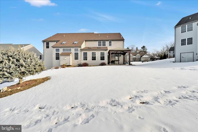 62 STELLA DR, Reading, PA 19608