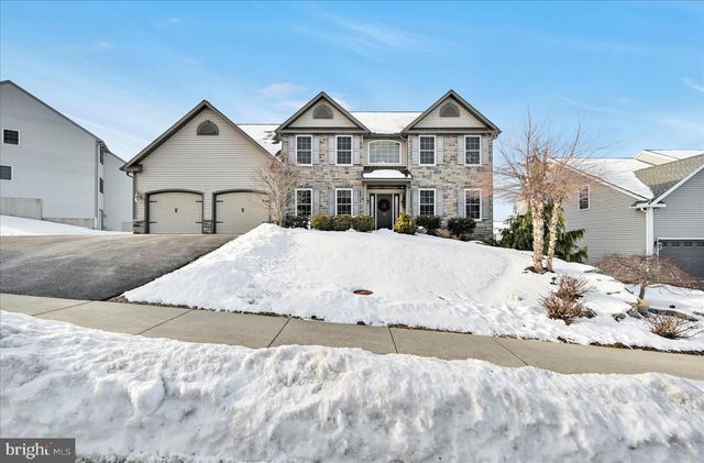 62 STELLA DR, Reading, PA 19608