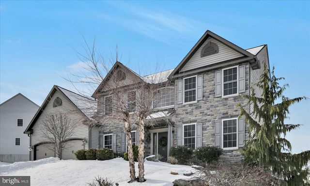 62 STELLA DR, Reading, PA 19608