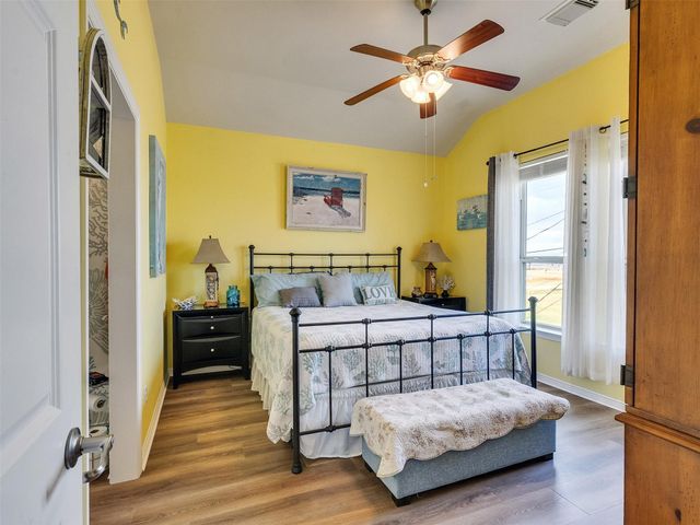 4710 Palm Street, Freeport, TX 77541