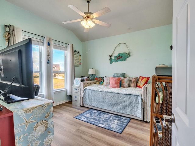 4710 Palm Street, Freeport, TX 77541