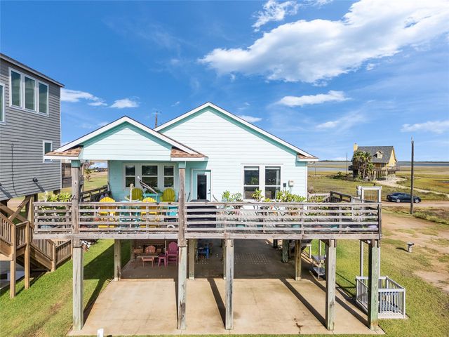 4710 Palm Street, Freeport, TX 77541