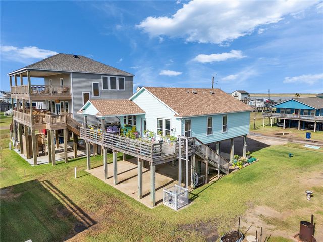 4710 Palm Street, Freeport, TX 77541