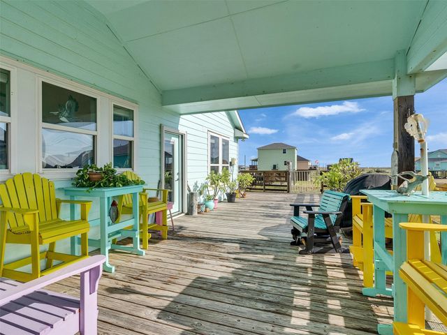 4710 Palm Street, Freeport, TX 77541