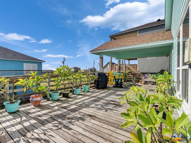 4710 Palm Street, Freeport, TX 77541