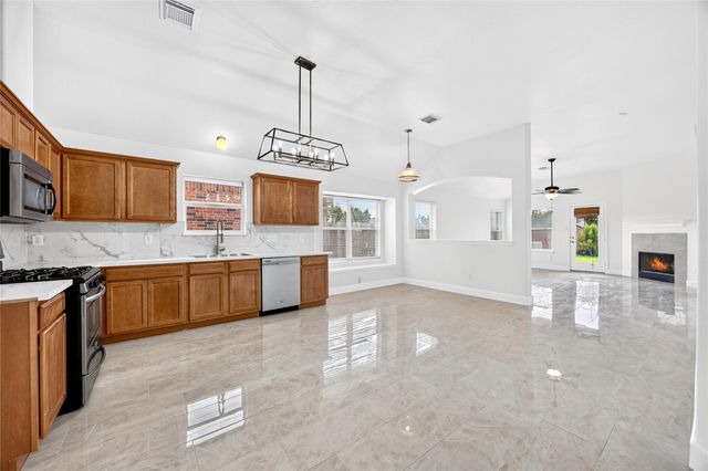 2606 Cypress Springs Drive, Pearland, TX 77584