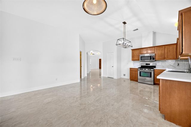 2606 Cypress Springs Drive, Pearland, TX 77584