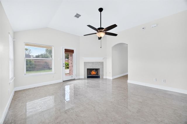 2606 Cypress Springs Drive, Pearland, TX 77584
