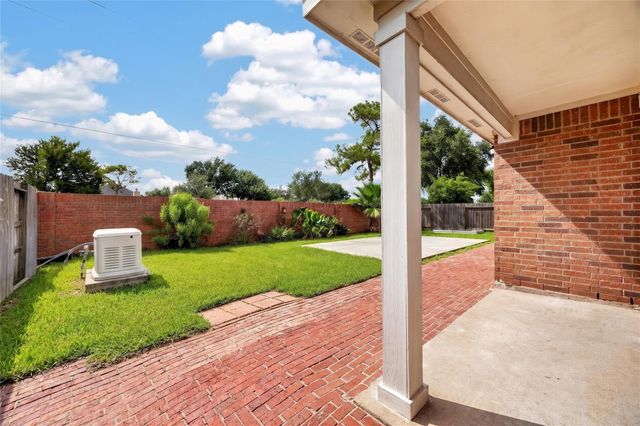 2606 Cypress Springs Drive, Pearland, TX 77584