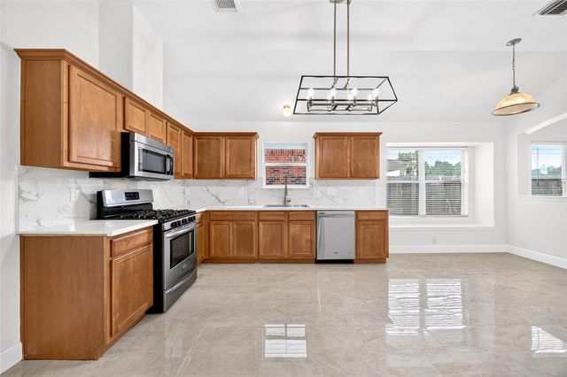 2606 Cypress Springs Drive, Pearland, TX 77584