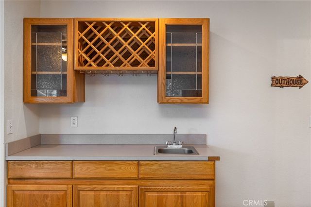 39301 Moonray Lane, Oakhurst, CA 93644