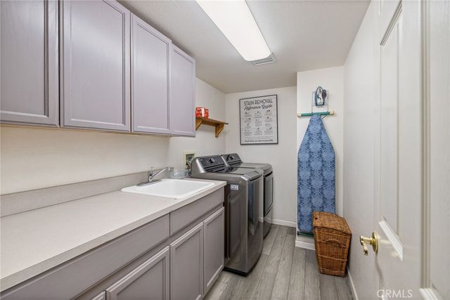 39301 Moonray Lane, Oakhurst, CA 93644