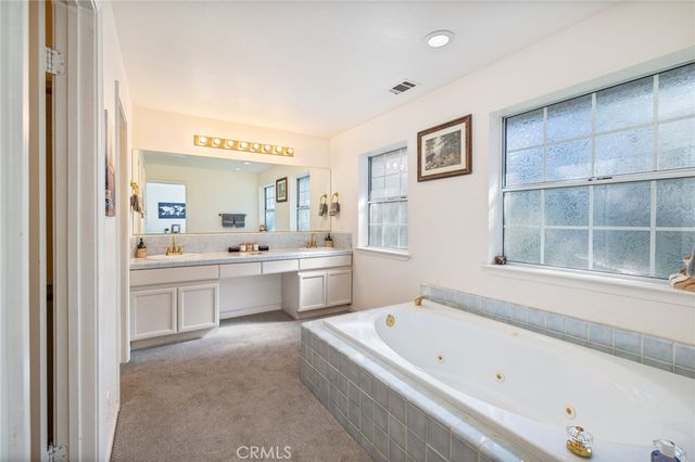 39301 Moonray Lane, Oakhurst, CA 93644