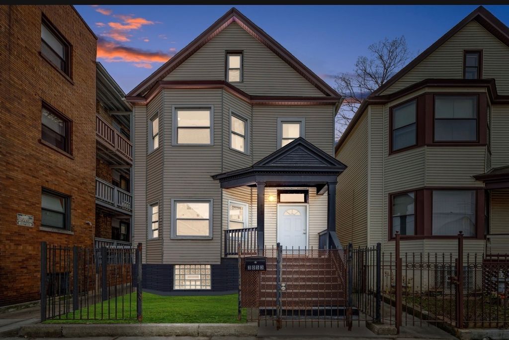 3053 E 79th Street 1, Chicago, IL 60649