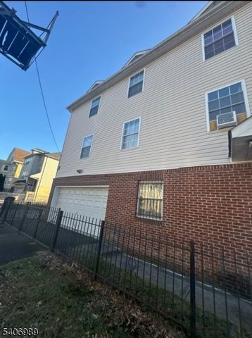 26 Clinton Pl, Newark City, NJ 07108