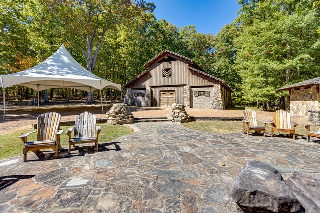 14B Myers Point Rd, Sewanee, TN 37375