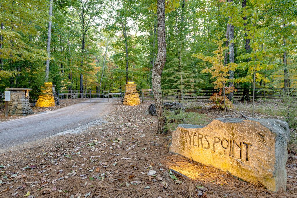 14B Myers Point Rd, Sewanee, TN 37375
