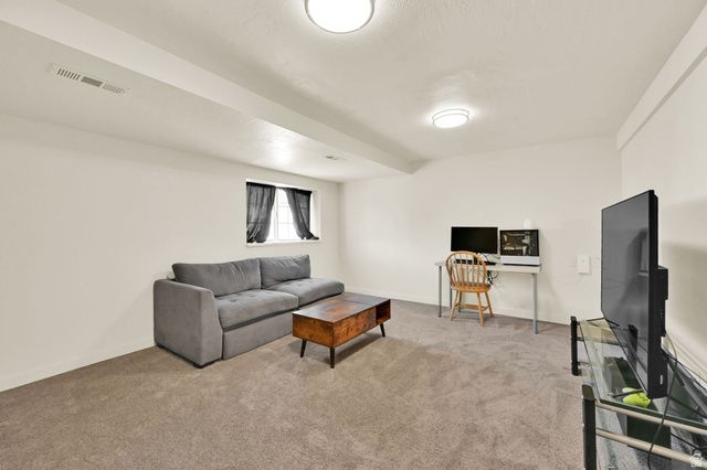 7948 S LINTON DR, West Jordan, UT 84088