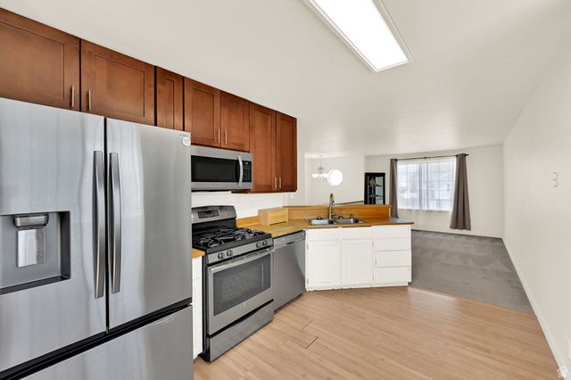 7948 S LINTON DR, West Jordan, UT 84088