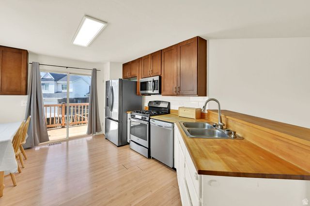 7948 S LINTON DR, West Jordan, UT 84088