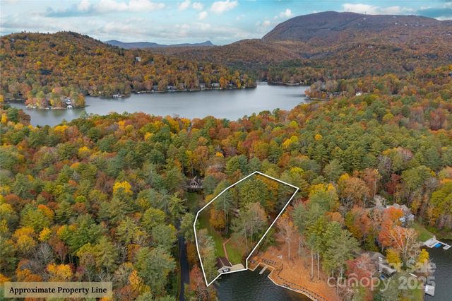 572 N East Shore Drive, Lake Toxaway, NC 28747