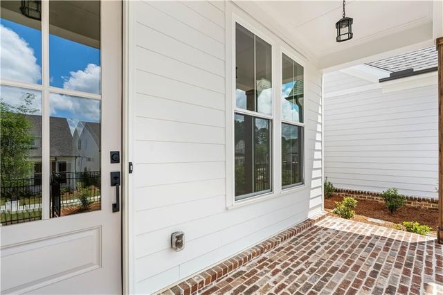 1036 Eastman Court, Hoschton, GA 30548