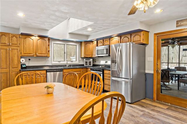 702 Arcade Avenue, Seekonk, MA 02771