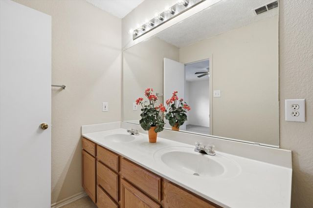 3148 Spyglass Drive, Grand Prairie, TX 75052