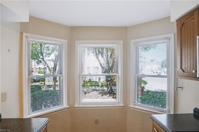 1 Academy LN, Hampton, VA 23669