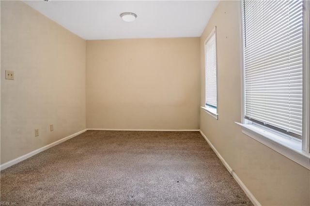 1 Academy LN, Hampton, VA 23669