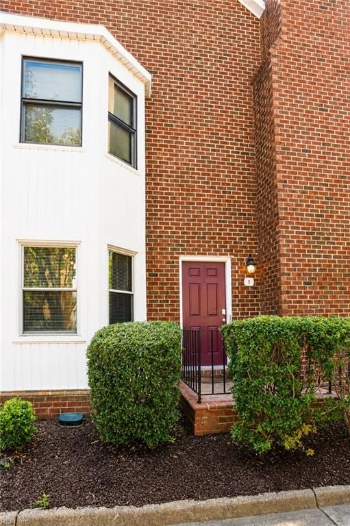 1 Academy LN, Hampton, VA 23669