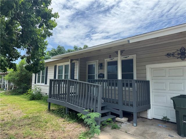 913 Clare Dr, Corpus Christi, TX 78412