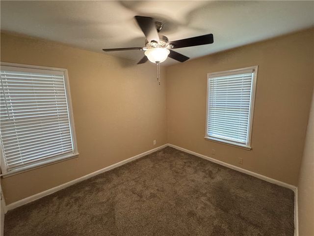 913 Clare Dr, Corpus Christi, TX 78412