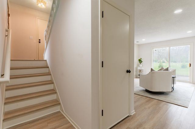 2515 N 83rd Avenue N, Brooklyn Park, MN 55444