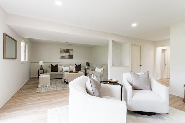 2515 N 83rd Avenue N, Brooklyn Park, MN 55444