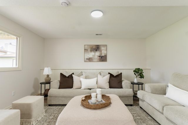 2515 N 83rd Avenue N, Brooklyn Park, MN 55444