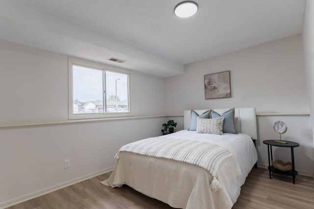 2515 N 83rd Avenue N, Brooklyn Park, MN 55444