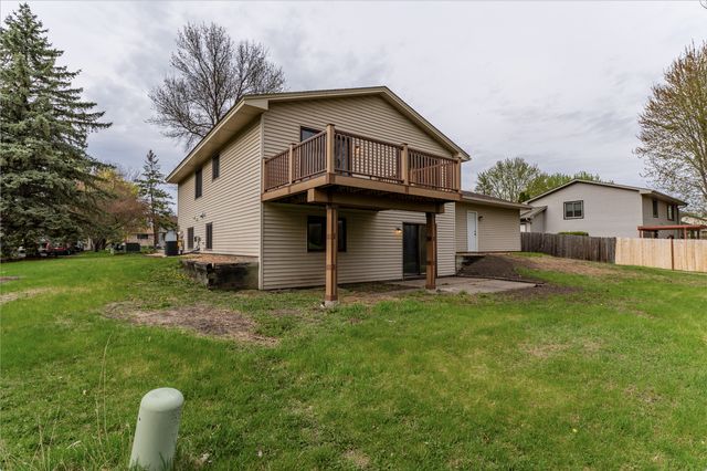 2515 N 83rd Avenue N, Brooklyn Park, MN 55444