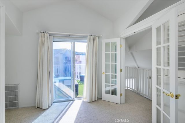 27006 Karns Court 61305, Canyon Country, CA 91387