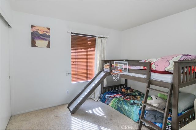 27006 Karns Court 61305, Canyon Country, CA 91387