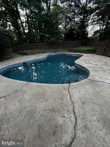 102 LANE OF TREES, Cherry Hill, NJ 08003