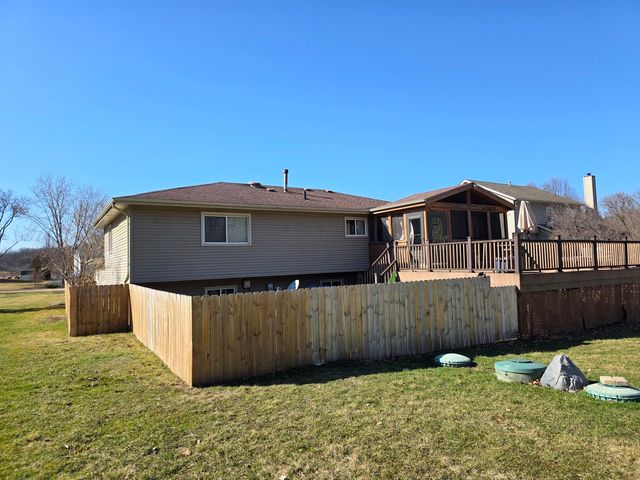 5N087 Mary Court, St. Charles, IL 60175