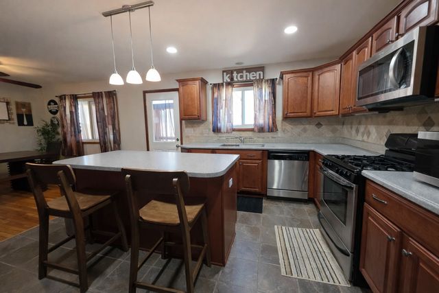 5N087 Mary Court, St. Charles, IL 60175