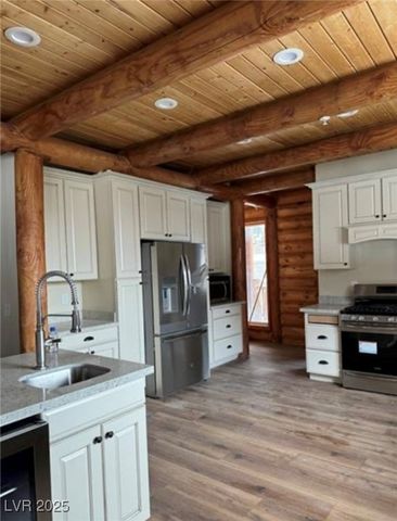 311 Crestview Drive, Mount Charleston, NV 89124