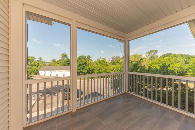 1042 W Summerfield Glen Circle, Ann Arbor, MI 48103